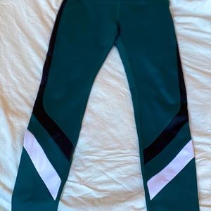Splits59 Venice green stripe leggings size small